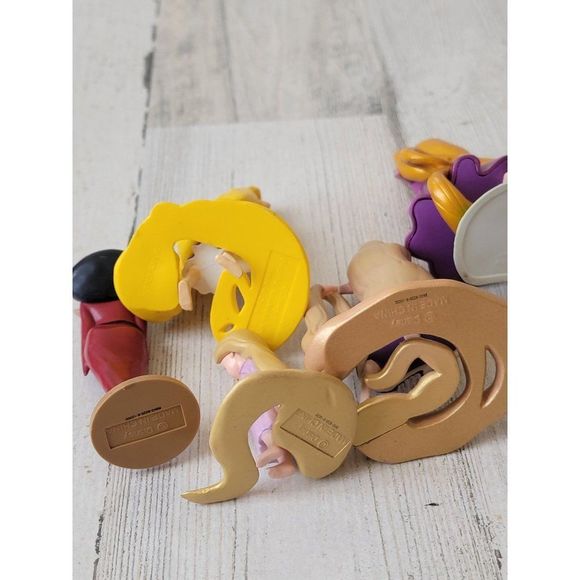 Disney Rapunzel princess playset toddler evil mother toy figure - Picture 14 of 15